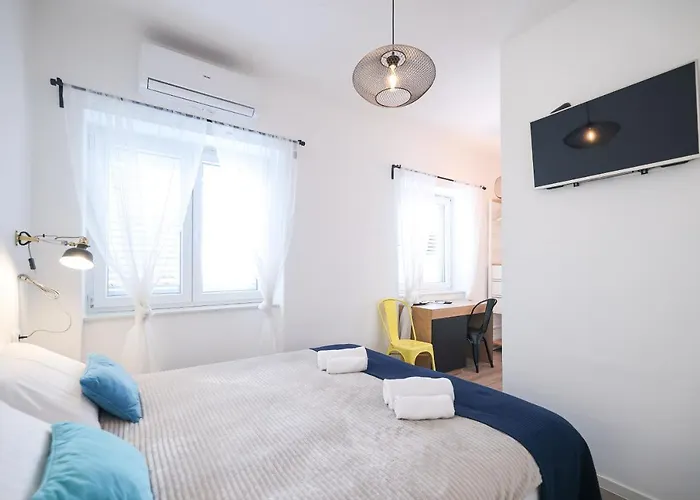 Pensjonat Lopwi Old Town Ground Floor 3*