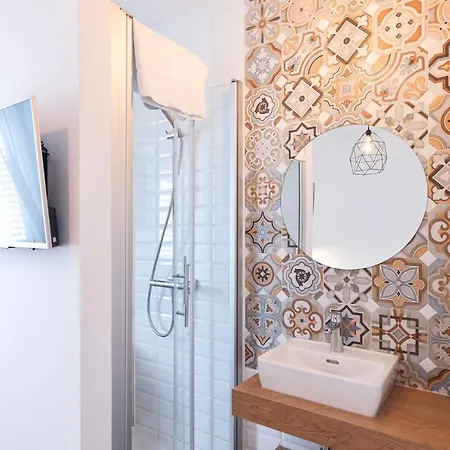 Πανσιόν Lopwi Old Town Ground Floor