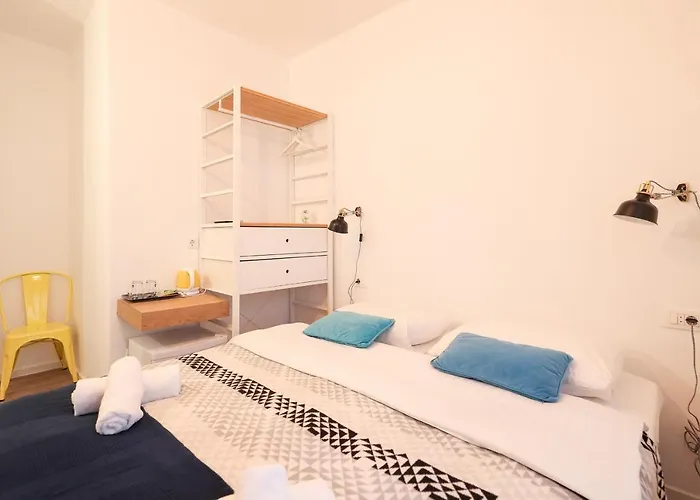 Lopwi Old Town Ground Floor Pensionat Zadar